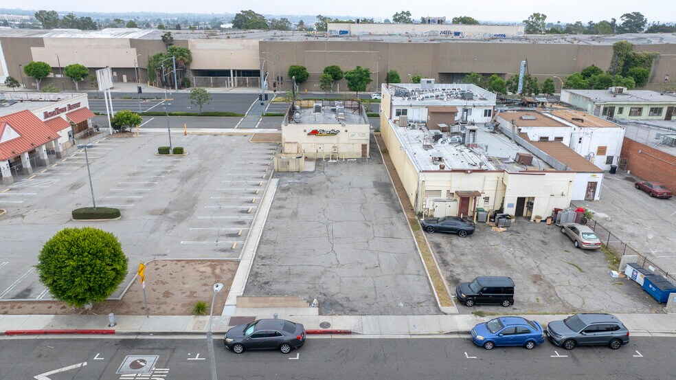 More Photos Of 12203-12207 Hawthorne Blvd, Hawthorne Storefront For Sale