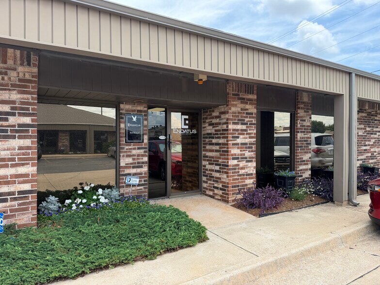 Primary Photo Of 11902 N Pennsylvania Ave, Oklahoma City Office For Lease