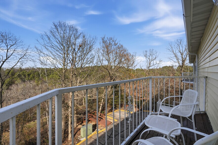 More Photos Of 3169 E Van Buren, Eureka Springs Hotel For Sale