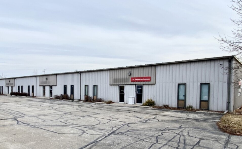 More Photos Of N16W22040 Jericho Dr, Waukesha Light Manufacturing For Lease