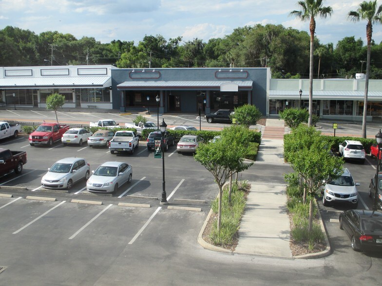 More Photos Of 200 W Tompkins St, Inverness General Retail For Lease