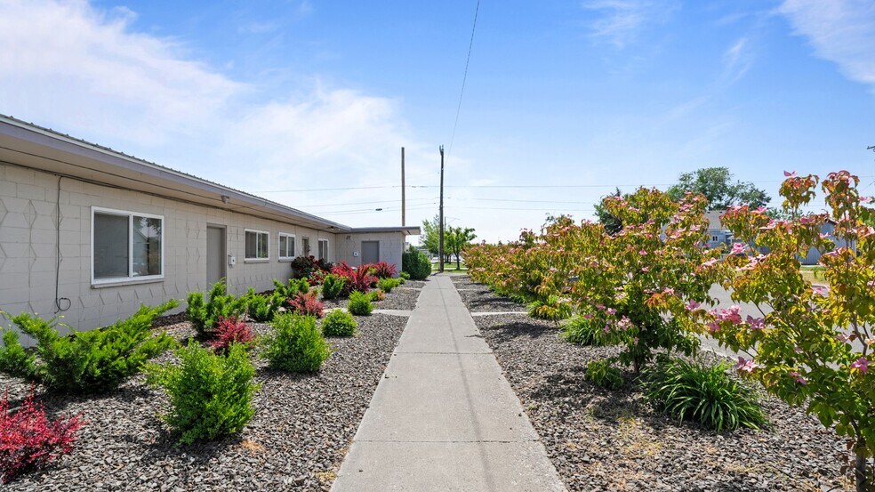 More Photos Of 124-132 W Shoshone St, Pasco Apartments For Sale