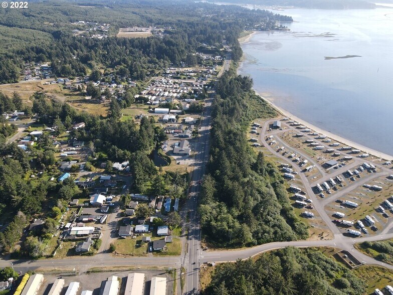 More Photos Of 92392 Cape Arago Hwy, Coos Bay Manufactured Housing Mobile Home Park For Sale