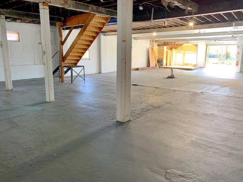 More Photos Of 42 River St, Sleepy Hollow Village Manufacturing For Sale