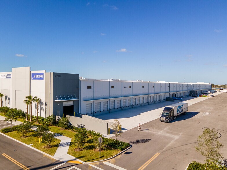 More Photos Of 2750 Bridge Way, Davie Distribution For Lease
