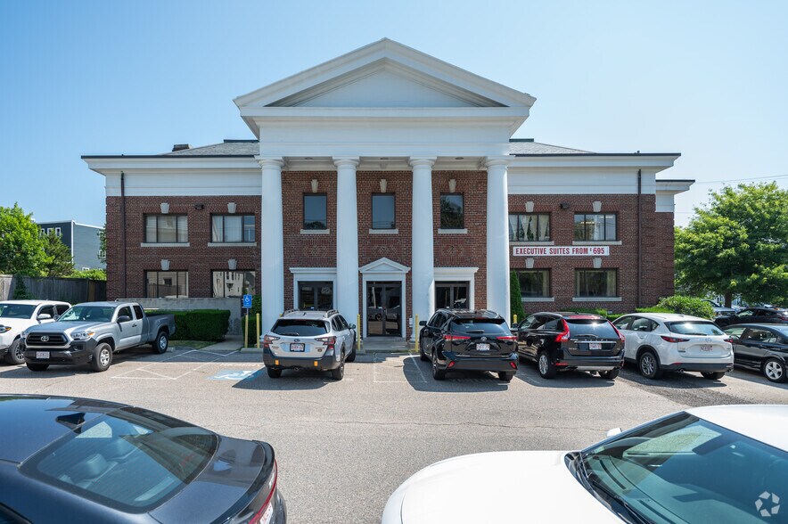 More Photos Of 385 Court St, Plymouth Office For Lease