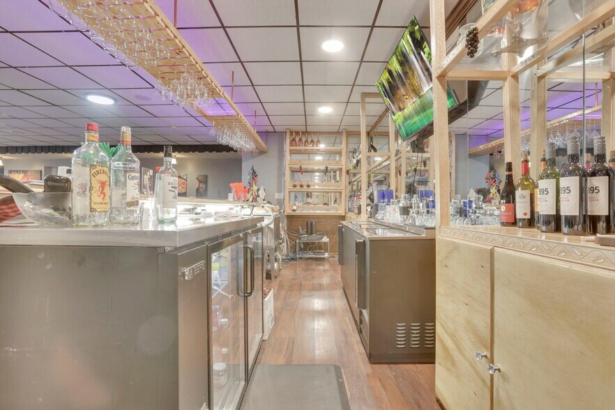 More Photos Of 609 Mill St, New Lexington Restaurant For Sale