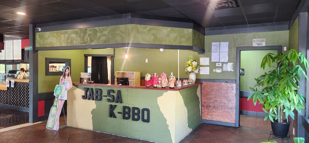 More Photos Of 14225 Jones St, Lavonia Restaurant For Lease