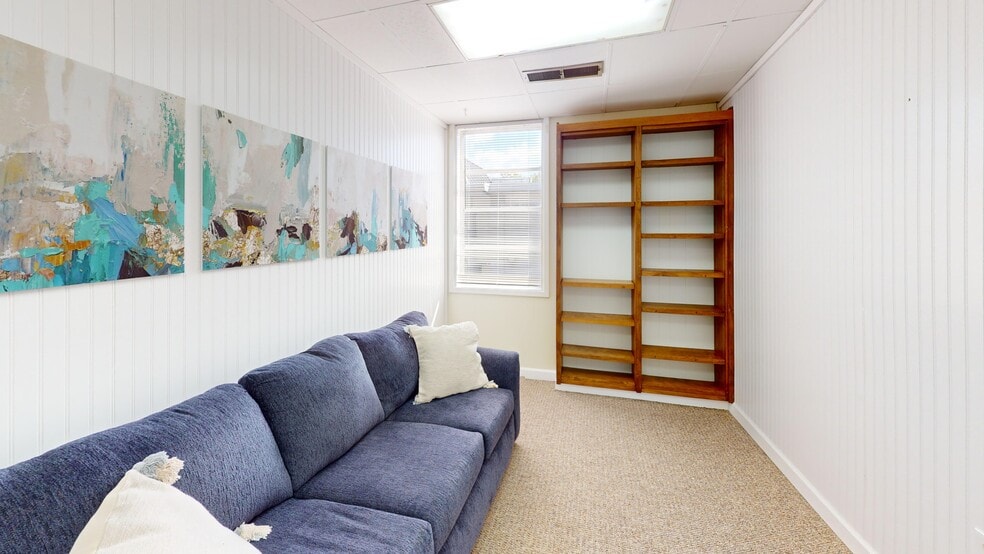 More Photos Of 1208 Broad St, Phenix City Office For Lease