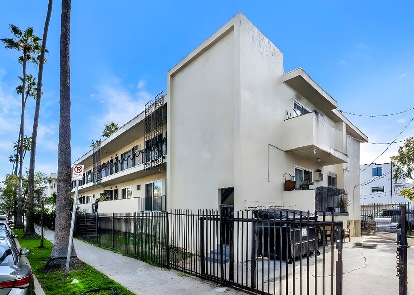 More Photos Of 4956 Romaine St, Los Angeles Apartments For Sale