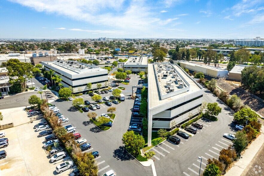 More Photos Of 21061 S Western Ave, Torrance Office For Lease