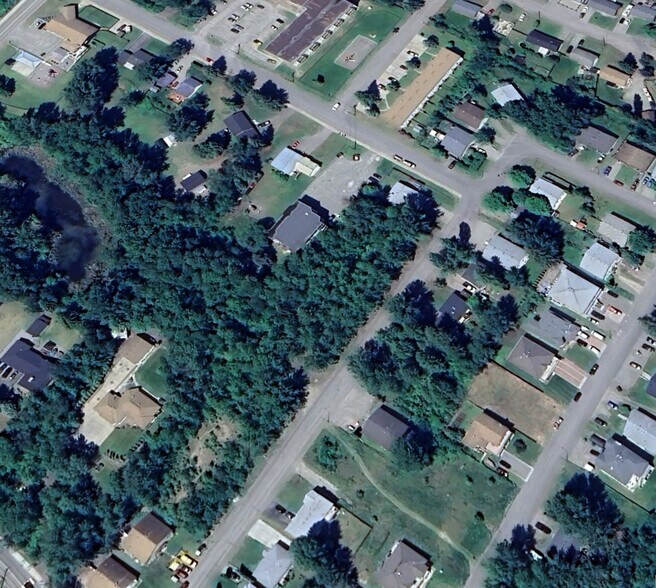 More Photos Of 1210 Lark Av, Quesnel Apartments For Sale