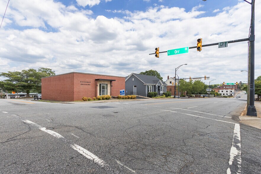 More Photos Of 210 N McDuffie St, Anderson Office For Sale