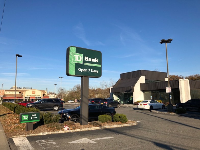 More Photos Of 1821 Richmond Ave, Staten Island Restaurant For Lease