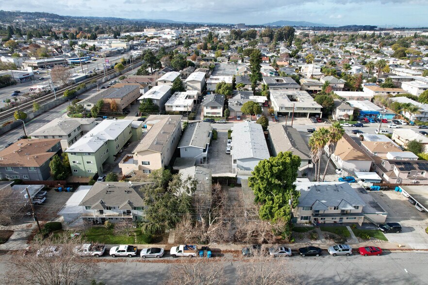 More Photos Of 19 E 41st Pl, San Mateo Apartments For Sale