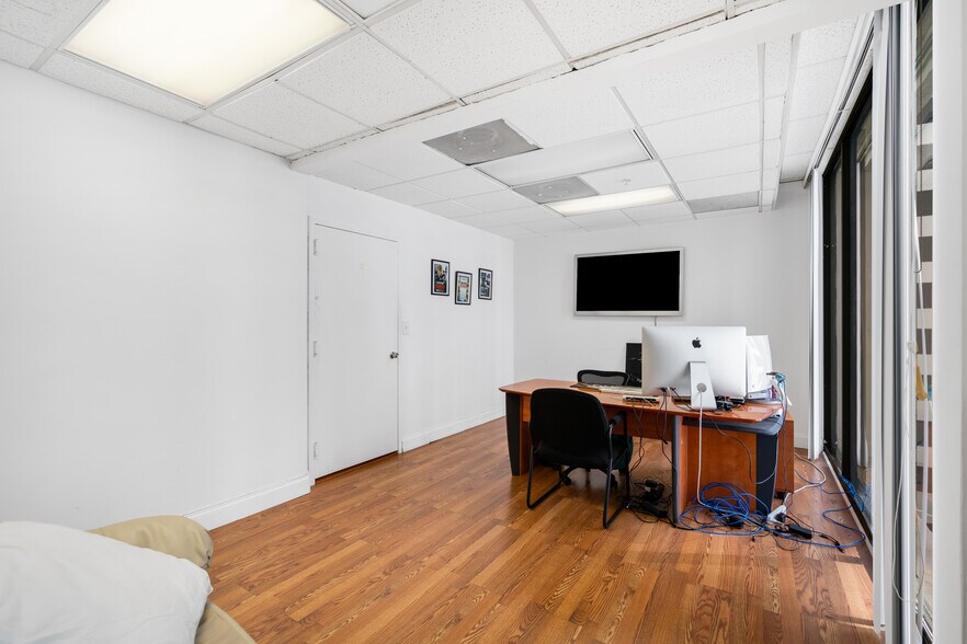 More Photos Of 1110 Brickell Ave, Miami Office Residential For Sale