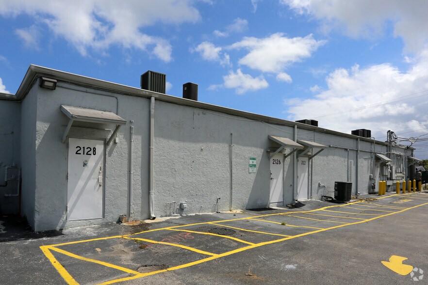 More Photos Of 2118-2138 Okeechobee Blvd, West Palm Beach Unknown For Lease