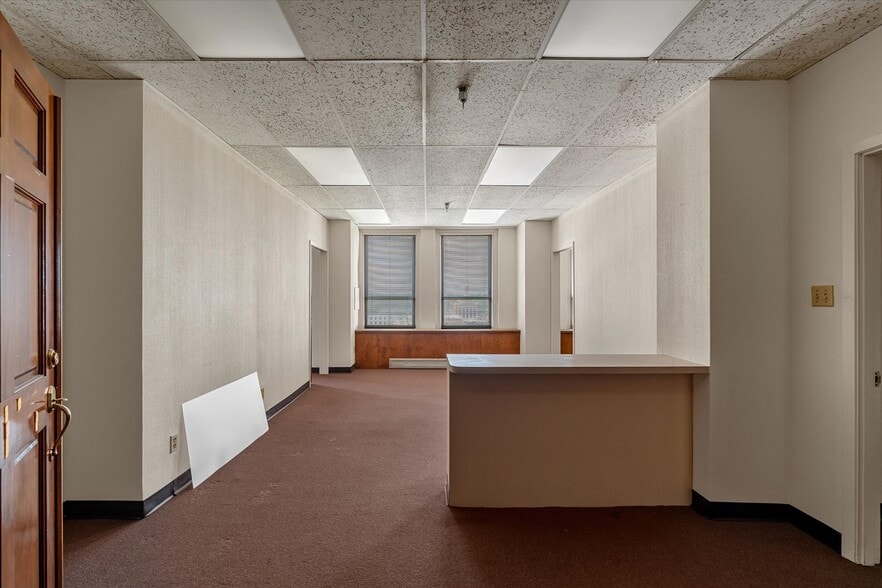 More Photos Of 509 Marshall St, Shreveport Office For Sale