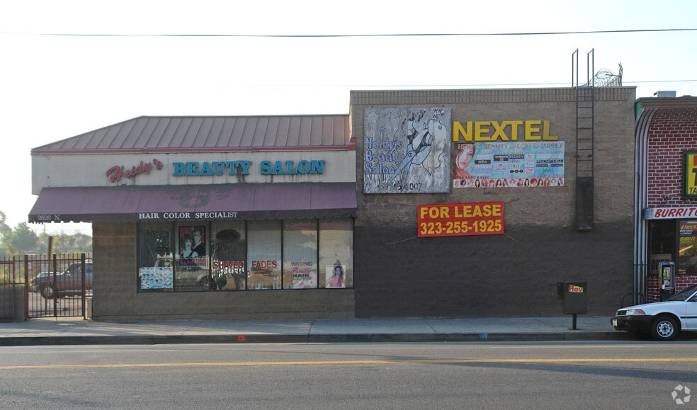 More Photos Of 2626 N Figueroa St, Los Angeles Industrial For Lease