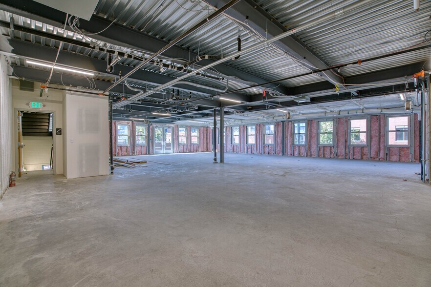 More Photos Of 1102 Pearl St, Boulder Storefront Retail Office For Lease