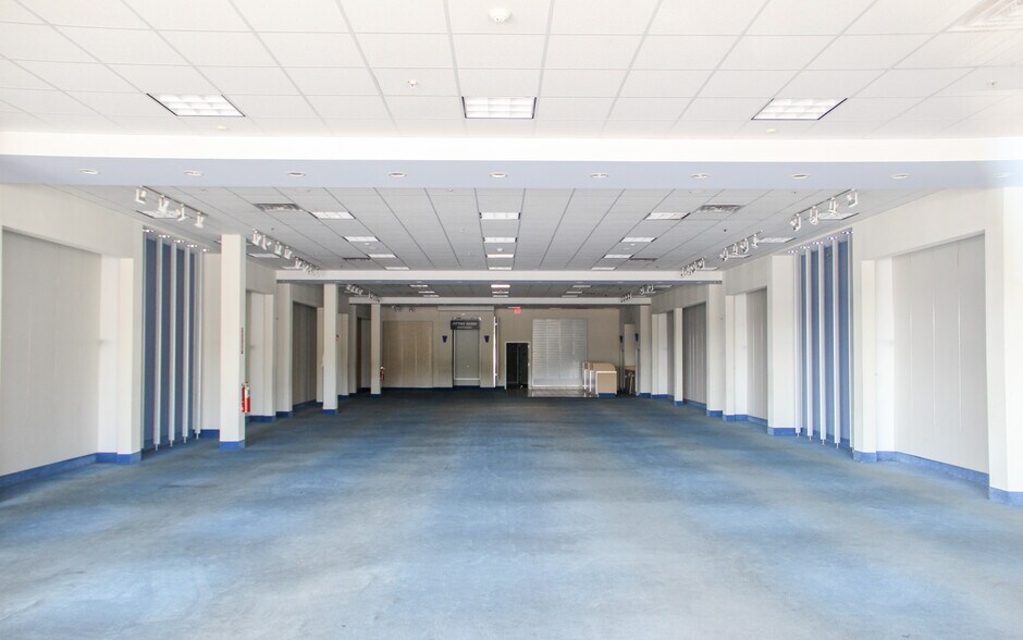 More Photos Of 45 S Route 9W, West Haverstraw Unknown For Lease