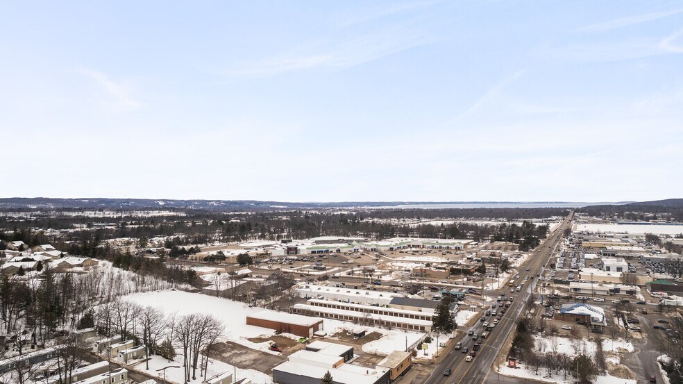 More Photos Of 3211 N Garfield, Traverse City Freestanding For Sale