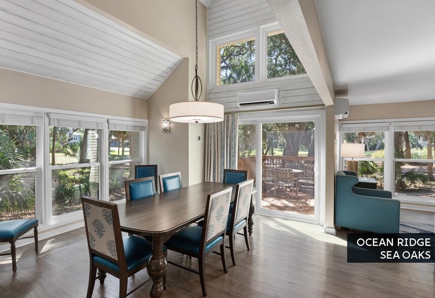 More Photos Of 1 King Cotton Rd, Edisto Island Hotel For Sale