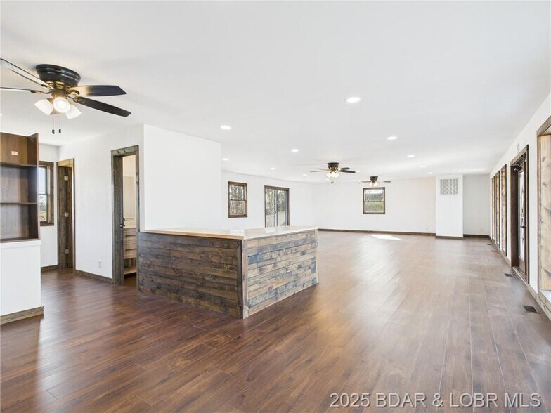 More Photos Of 310 N Main St, Gravois Mills Office Residential For Sale