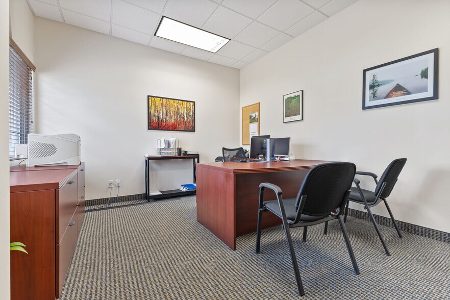 More Photos Of 300 Coon Rapids Blvd NW, Coon Rapids Office Residential For Lease