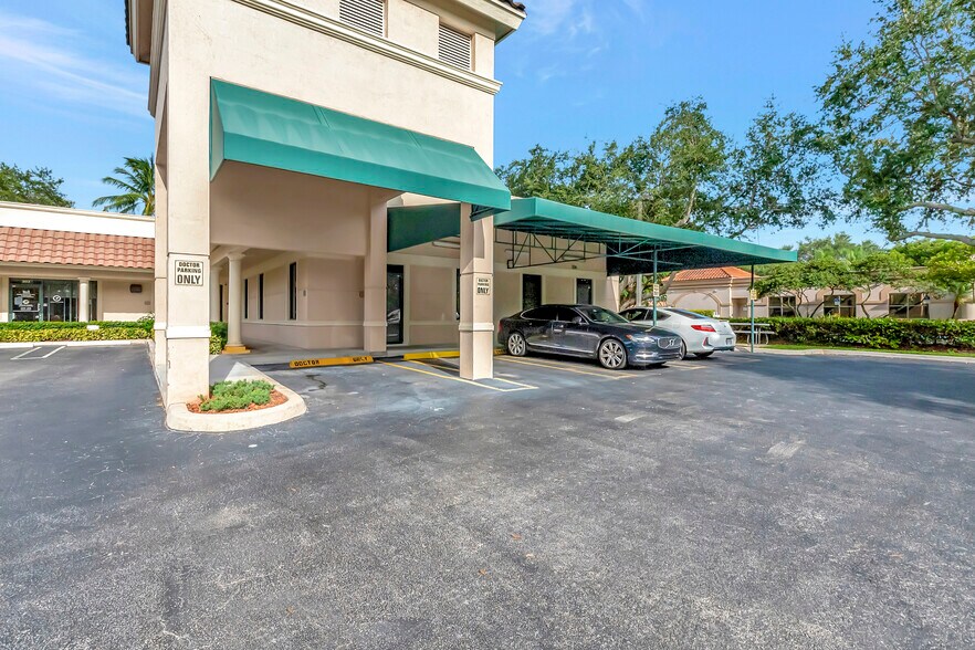 More Photos Of 4800 Linton Blvd, Delray Beach Medical For Lease