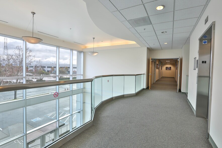 More Photos Of 2077 Gold St, San Jose Office For Sale