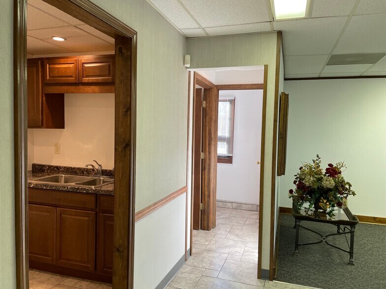 More Photos Of 19605 E 40 Hwy, Independence Warehouse For Sale