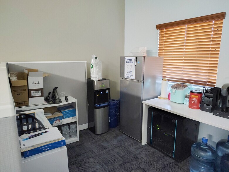 More Photos Of 115 Alma Blvd, Merritt Island Office For Lease