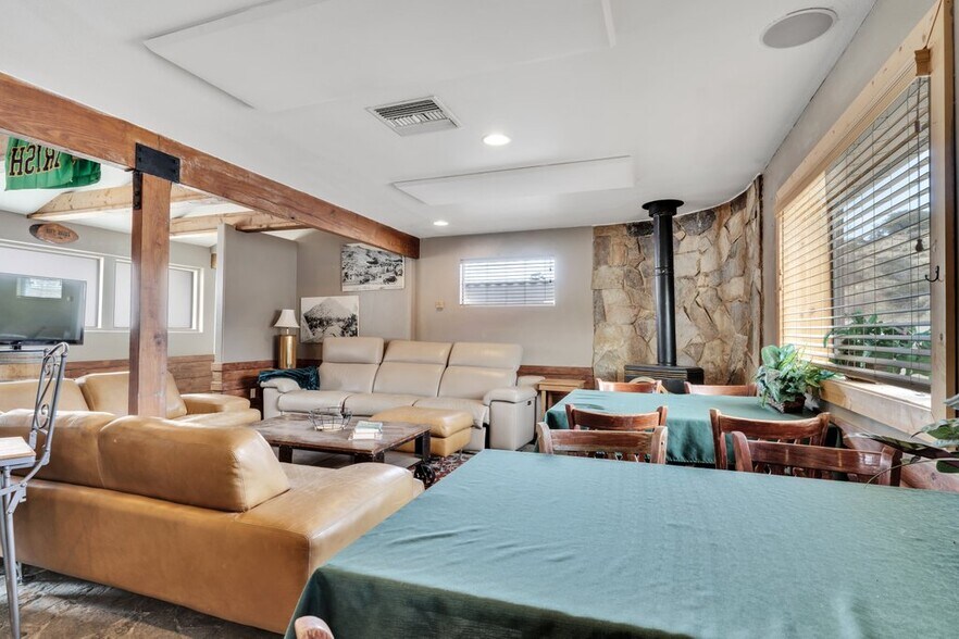 More Photos Of 70111 State Highway 74, Mountain Center Restaurant For Sale