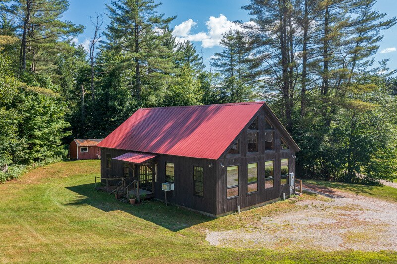 More Photos Of 132 Landgrove Rd, Landgrove Hotel For Sale