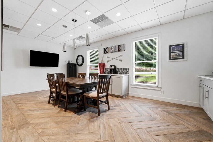 More Photos Of 3103 Medlock Bridge Rd, Norcross Office For Sale