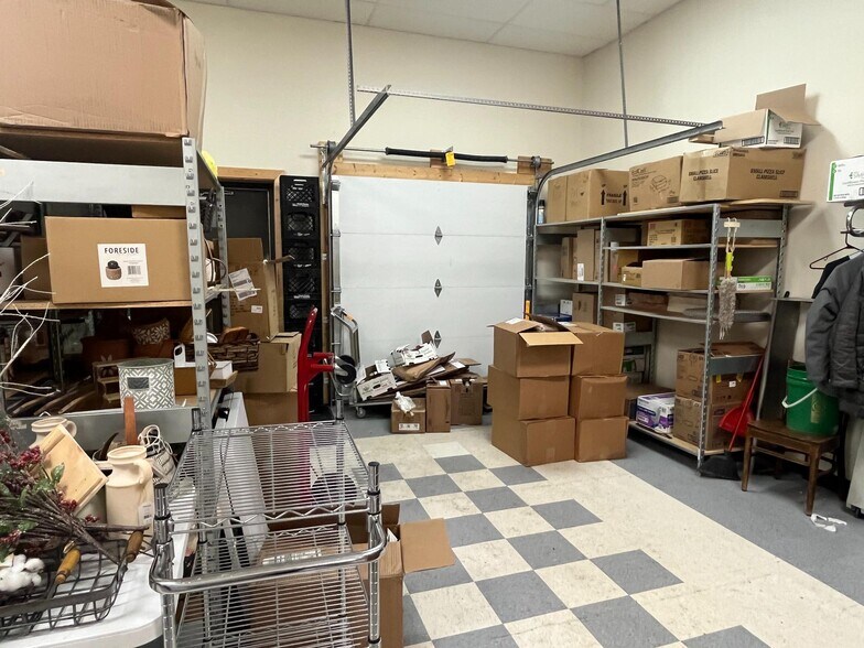 More Photos Of 704 E C St, Valentine Restaurant For Sale