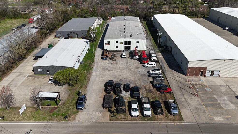 More Photos Of 2009 Johnson Industrial Blvd, Nolensville Manufacturing For Sale