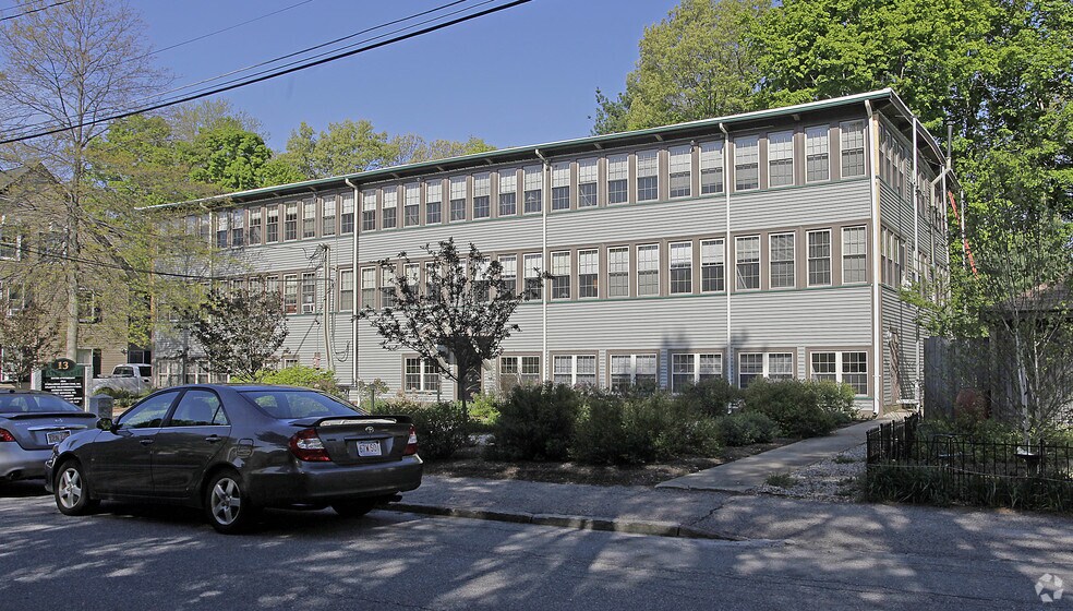 More Photos Of 13 Water St, Holliston Office For Lease