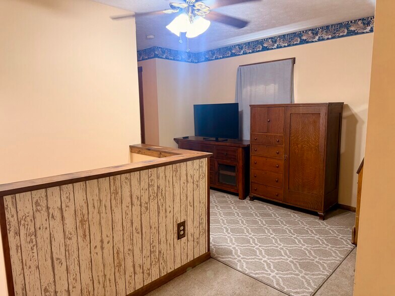 More Photos Of 6686 National Rd SE, Jacksontown Office For Sale