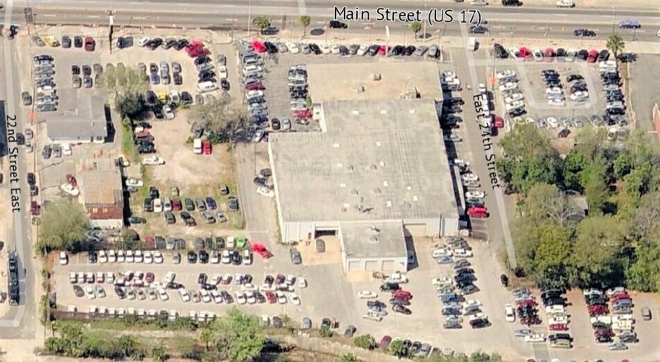 More Photos Of 3333 N Main St, Jacksonville Light Manufacturing For Lease