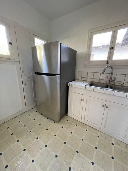 More Photos Of 638-650 Mar Vista Ave, Pasadena Apartments For Sale