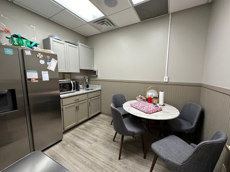 More Photos Of 1708 & 1710 Old Haywood Rd., Asheville Medical For Sale