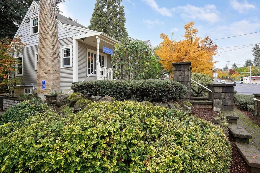 More Photos Of 1230 Fairview Ave SE, Salem Office For Sale
