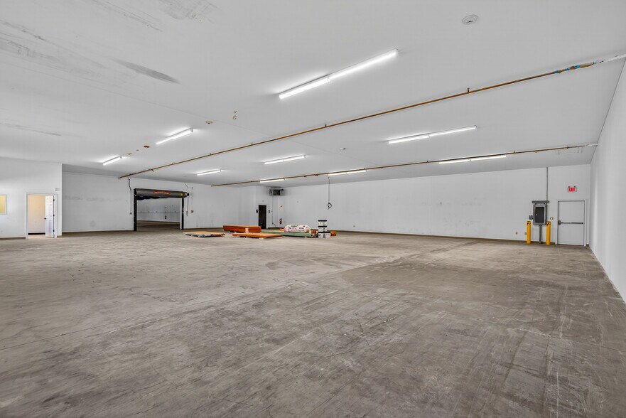 More Photos Of 430 Chapel Hill Rd, Oakdale Freestanding For Lease