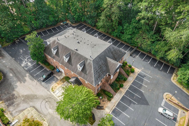More Photos Of 655 Village Square Dr, Stone Mountain Loft Creative Space For Lease