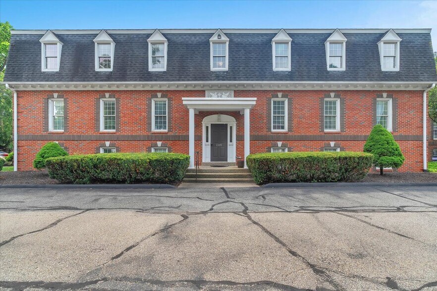 More Photos Of 1108 Ohio River Blvd, Sewickley Office For Sale