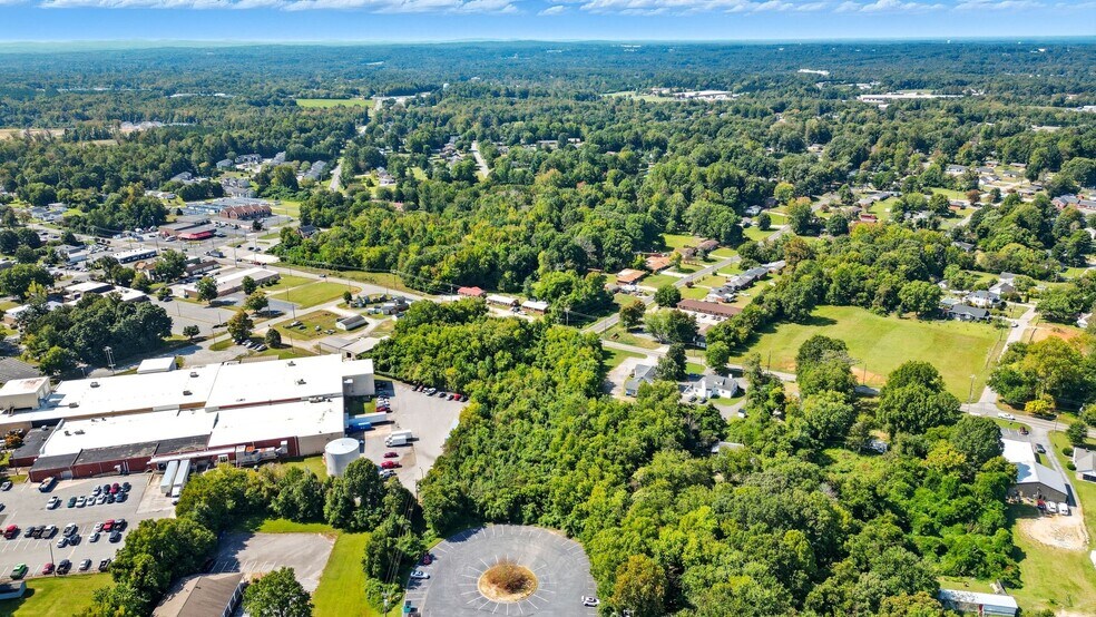 More Photos Of 11651 N Main St, Archdale Land For Sale