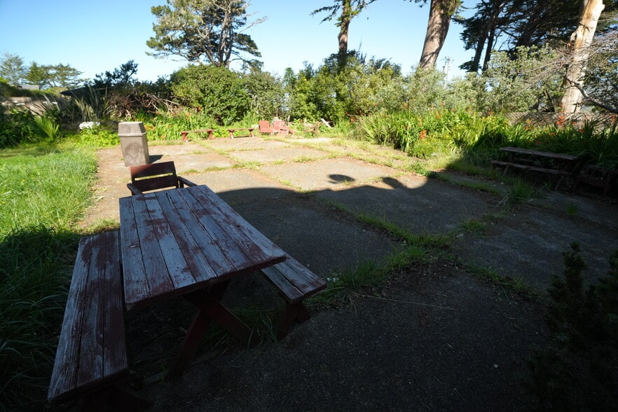 More Photos Of 496 6th St, Montara Office Residential For Sale