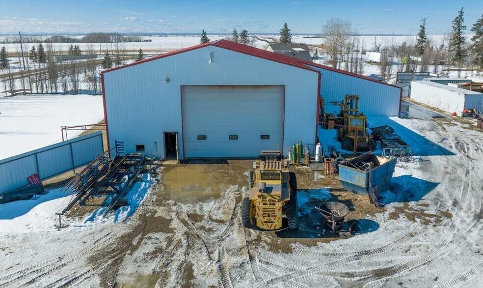 Primary Photo Of 255077 Rge Road 255, AB Manufacturing For Lease